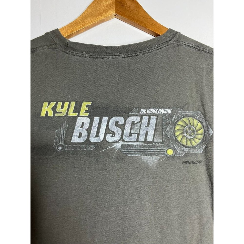 Kyle Busch M&M's Nascar Racing Men's XL Distressed T-Shirt - Picture 9 of 11
